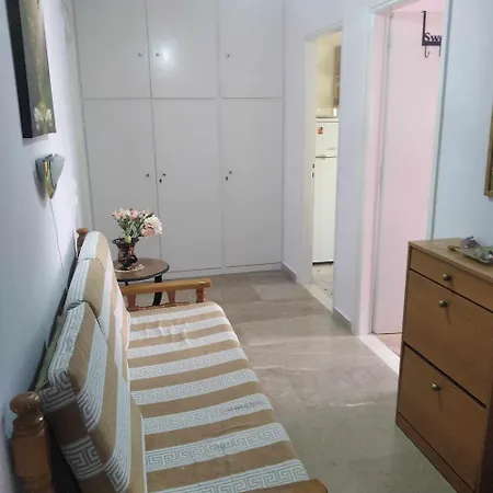 Αpartments In The Centre Apartment Loutraki  Exterior photo